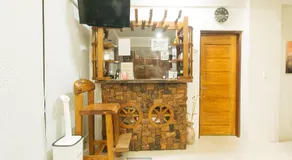RedDoorz Plus @ Jollydays Hotel Nueva Ecija - Image 3