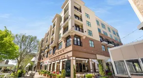 Stroll to Downtown Alpharetta AND Avalon Shops - Image 4