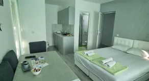Bovan GREEN LAKE apartments - Image 2