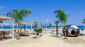 Cocoon Hotel-Beach bar - Image 4