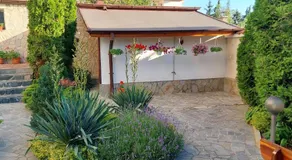 Classic Hotel - Image 4