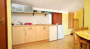 Apartment and Room Cherry - Image 5