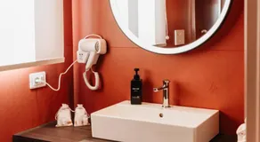 GT Deluxe Rooms - Image 2