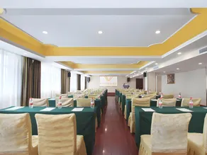 Vienna Hotel Anhui Fuyang Yingshang Yingbin Avenue - Image 3