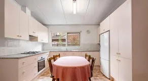 Poplar House - Image 3