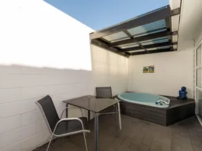Palm Court Motor Inn - Image 2