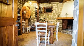 1870 Bed & Breakfast - Image 2