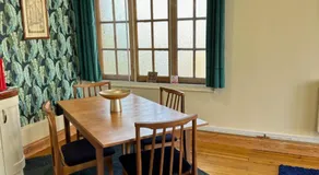 Taylor & Miller's Maisonette - Image 5