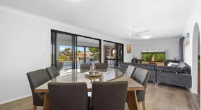 Crabpot Manor, waterfront holiday home plus plus - Image 3