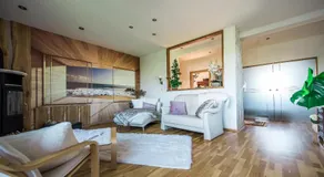 Hussi's Home - Image 2