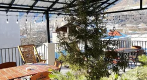 Manoni Ratiani's Guesthouse - Image 5