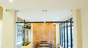 Travelbee Airport Inn - Image 3