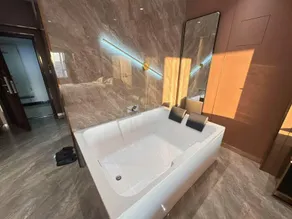RICH Hotel - Image 4