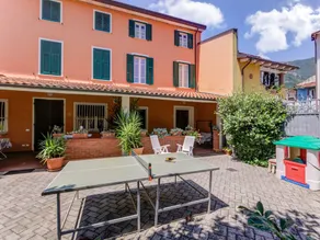 Villa with garden near Versilia Beach - Image 2