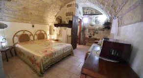 Nepole Home Holiday - Image 2