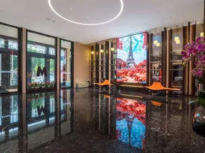 Peninsula Hotel - Image 3