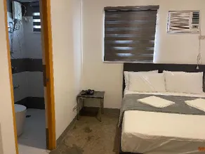 8 Zhensen Inn - Image 2