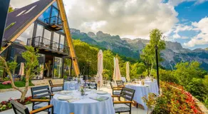 Vidis Chalet Boutique Hotel - Image 3