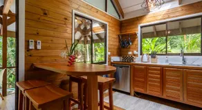 Casa Serena - Tranquil Jungle Gem Near the Beach - Image 3