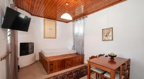 Giannis Place - Image 2