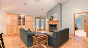 Lakefront Home, lake views, Casual Elegance, Scrapbooking! - Image 5