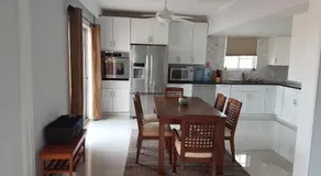 Swan Boutique Apartment - Image 5