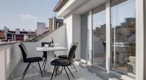 Gold Art Apartments - Image 5