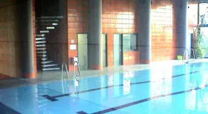 Guestroom with wide view and pool near city side, 2nd guest with extra bed possible - Image 2
