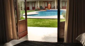 Mondior Manor Guest House - Image 3