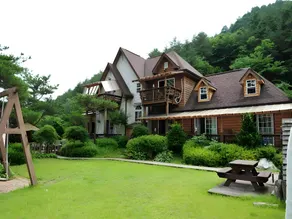 Pyeongchang Bench House - Image 4