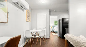 Lux 1BR Apt in North Loop Near UT Free Parking - Image 3