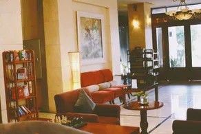 Gia Bao Hotel - Image 2