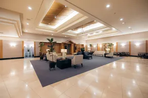 Executive Hotel Suite Downtown Free Parking - Image 3