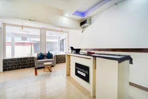 Townhouse Deshabhimani Road Kaloor Kochi - Image 2