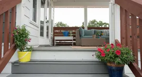 Simply Southern Tiny House Retreat - Image 3