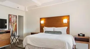 3BR Apartment in Big Apple - Image 2