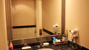 Busan Yeonsandong Diamond Hotel - Image 3