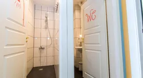 Old Town Hostel Alur - Image 2