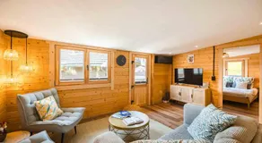 Chalet Oz Vitznau with Lake Lucerne Views - Image 2