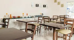 Emerald Hotel - Image 5