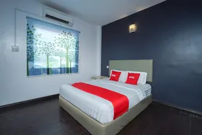 OYO 89895 Senses Budget Hotel - Image 5