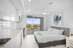 Waterline at Oceanside - Image 2