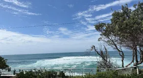 Stunning Ground Floor Apt with Ocean Views - Image 3