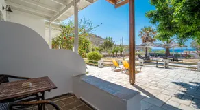 ISALOS ROOMS ON THE BEACH - Image 3