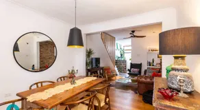 Surry Hills 1 Bedroom Terrace with Courtyard - Image 4