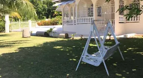 GoldenView Guesthouse Ocho Rios - Image 3
