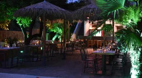Astri Hotel - Image 2