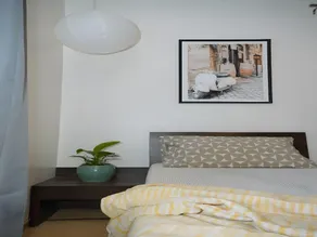 Ruby (Vine) | Private Bedroom in 3BHK - Image 3