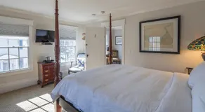 The Clarendon House - Image 2