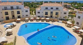 Cabanas, Tavira, T3, O Pomar condominium - Image 2